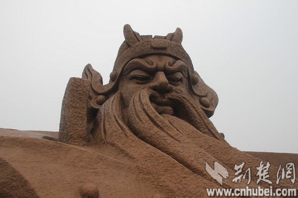 現(xiàn)全球最大關公青銅雕像，目測宇達施工（圖）